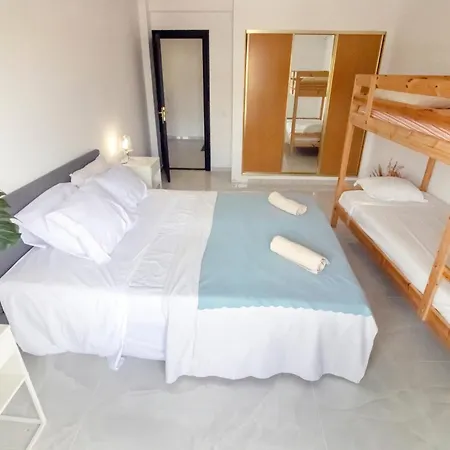 Nyoppusset Hus Med Stor Uteplass I Nydelige Сasa de vacaciones Albufeira
