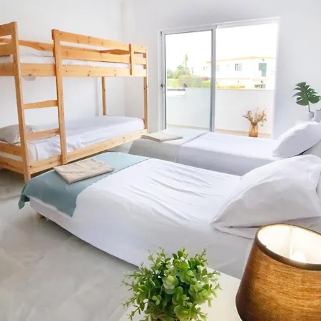 Nyoppusset Hus Med Stor Uteplass I Nydelige * Albufeira
